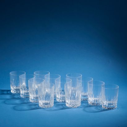 BACCARAT.
Suite de douze verres à whisky...