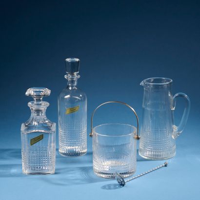 BACCARAT.
Ensemble en cristal taillé modèle...