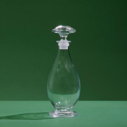 DAUM, France.
Crystal decanter, faceted stopper,...