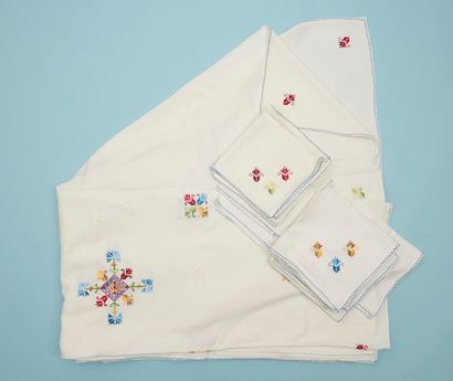 Rectangular white cotton tablecloth embroidered...