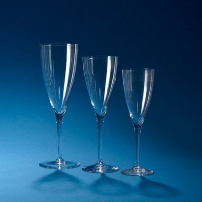 BACCARAT. 
Partie de service de verres en...