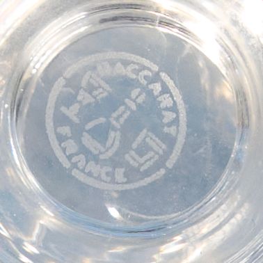 DAUM, France.
Crystal set.
It includes :
-...