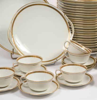 BERNARDAUD Cie, Limoges : 
Partie de service...