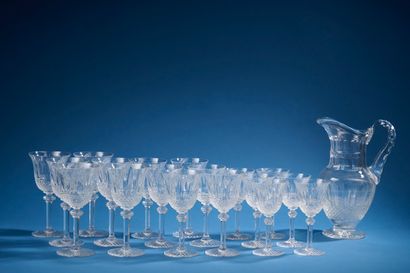 SAINT-LOUIS.
Part of a glass service and...