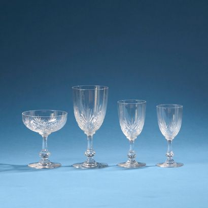 SAINT LOUIS.
Part of a palmettes-cut crystal...