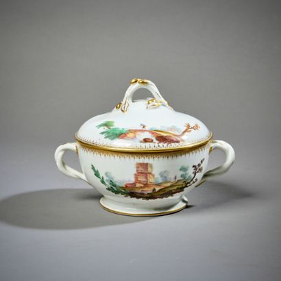 PARIS Manufacture du COMTE DE PROVENCE.

Porcelain...