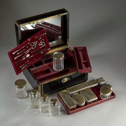 Travel set signed TAHAN in blackened wood...