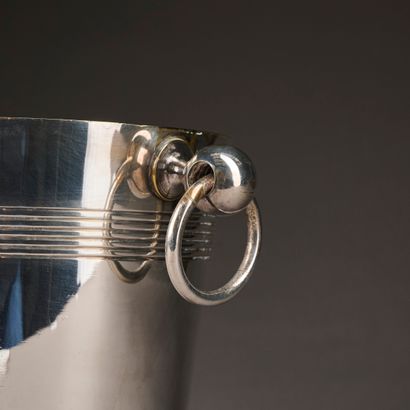 Champagne seal in silver-plated metal, the...