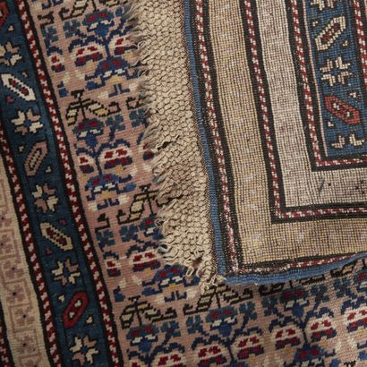 GENDGE, Caucasus.
Wool velvet rug on wool...