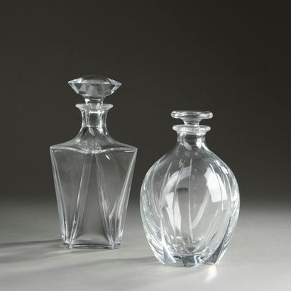 BACCARAT.

Two bottles and their stopper:

-...