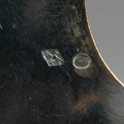 Set in silver 800 and 950 thousandths comprising...