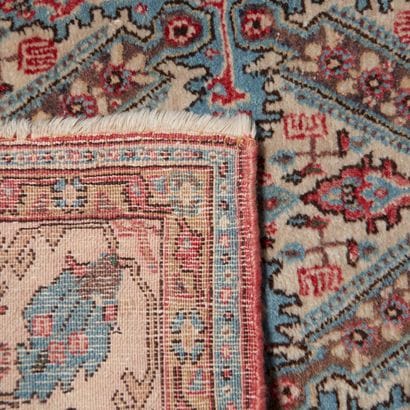 GHOUM. 

Wool carpet.

Iran, circa 1965-1970.

Length...