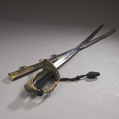 Sabre d’Officier de Marine. Poignée en corne....