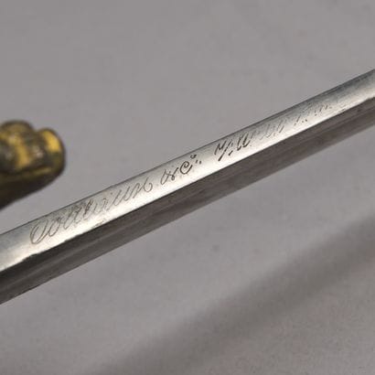 Sabre d’Officier de Marine. Poignée en corne....