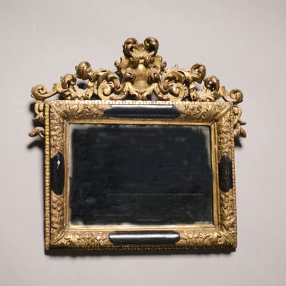 Miroir, l'encadrement en bois, stuc doré...