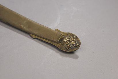 Sabre d’Officier de Marine. Poignée en corne....