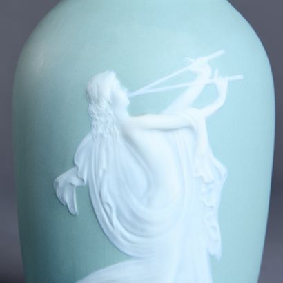 Camille THARAUD (1878-1956) à Limoges.

Vase...