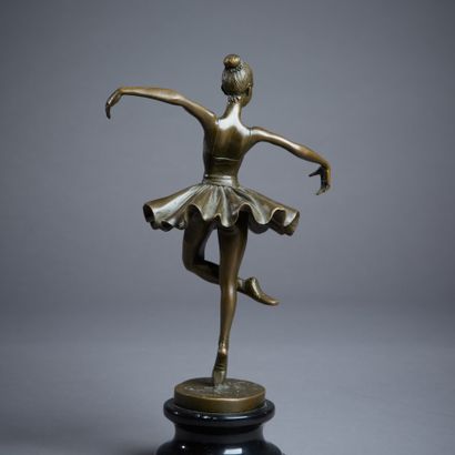 CRESPAIN (20th century).

Ballerina.

Bronze...