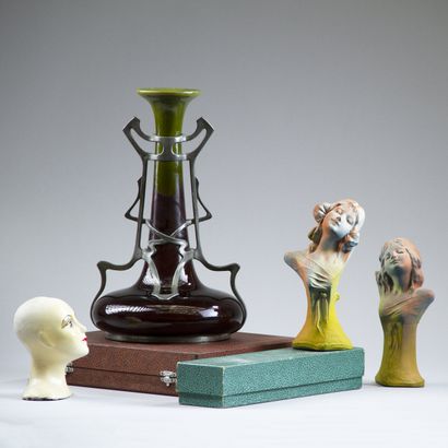 Set of decorative objects from the 20th century...