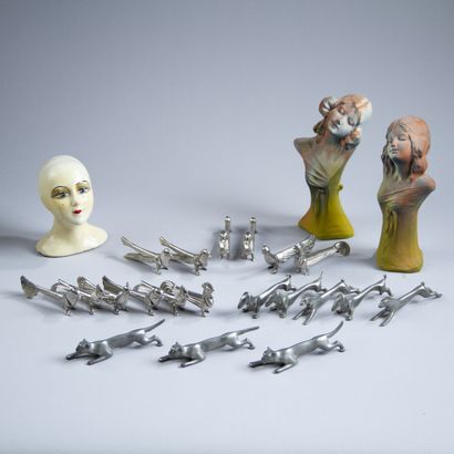 Set of decorative objects from the 20th century...