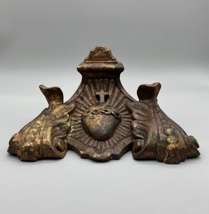 Carved and gilded wood Crucifix support.
18th...