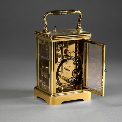 L'EPEE (founded 1839).
Officer's clock in...