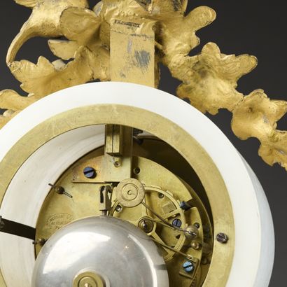 Gilt bronze, gilded and chased clock (scratches,...