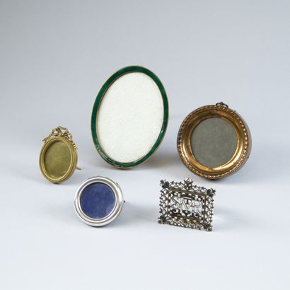 Set of five frames. 
Includes: 
- Partially...