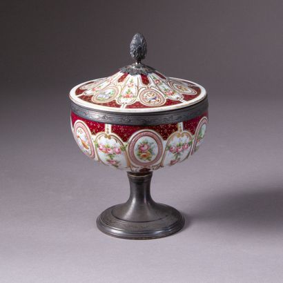 Enameled porcelain covered bowl decorated...