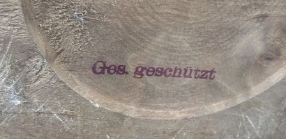 NEUER ERD GLOBUS.

Lithographed globe (restorations).

Stained...