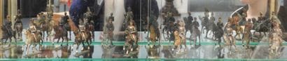 Ensemble de soldats de plomb comprenant dix-huit...