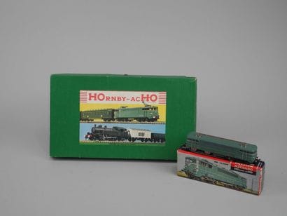 HORNBY, HO. Locomotive BB 16.009 et boîte...