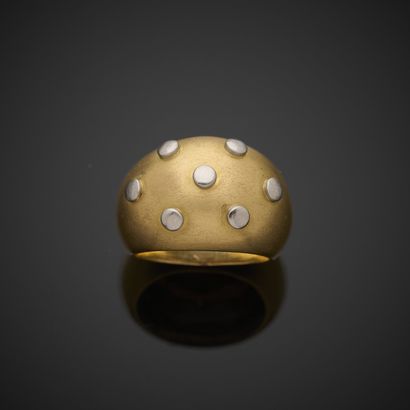 A&A TURNER.
Bague bombée en or jaune 750...