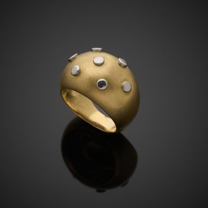 A&A TURNER.
Bague bombée en or jaune 750...