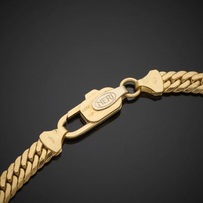 NERI.
Collier en or jaune 750 millièmes,...