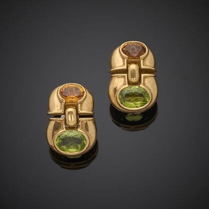 BULGARI. 
Paire de pendants d'oreille articulés...