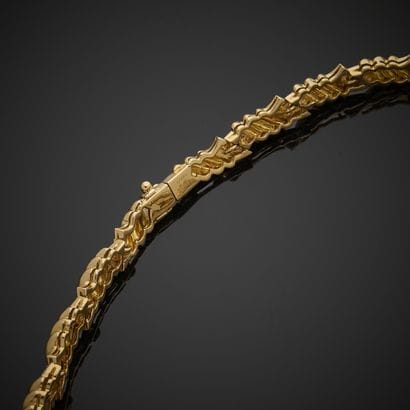 MELLERIO.
Necklace in yellow gold 750 thousandths,...