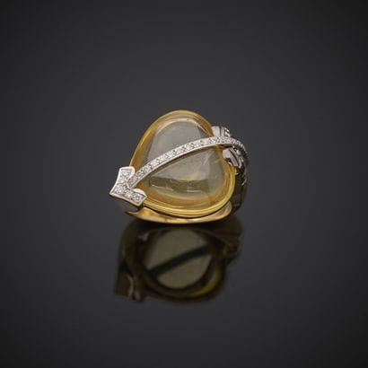 Bague en or jaune 750 millièmes, présentant...
