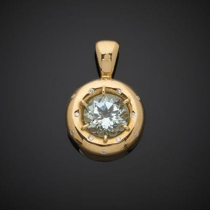 Pendentif circulaire en or jaune 750 millièmes,...