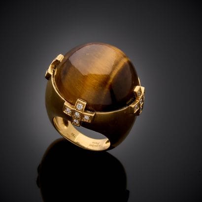 CHRISTINE ESCHER.
Bague en or jaune 750 millièmes...