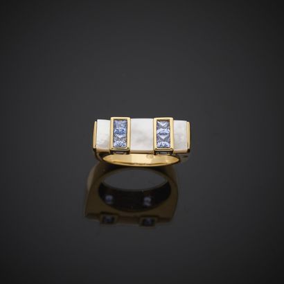 Bague en or jaune 750 millièmes, le chaton...