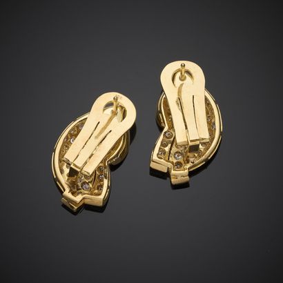 Paire de boutons d'oreille en or jaune 750...