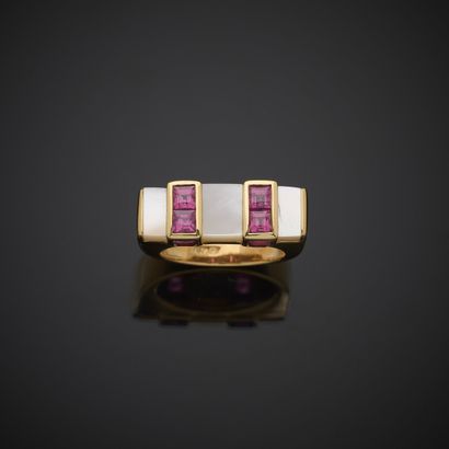Bague en or jaune 750 millièmes, le chaton...