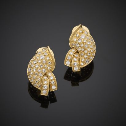 Paire de boutons d'oreille en or jaune 750...