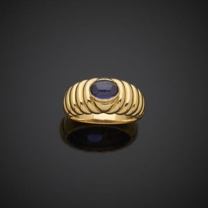 Bague en or jaune 750 millièmes, présentant...