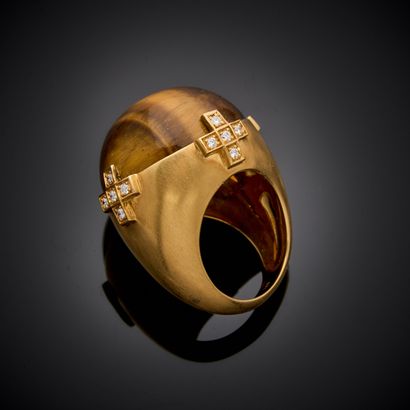 CHRISTINE ESCHER.
Bague en or jaune 750 millièmes...
