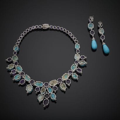 Importante parure composée d'un collier draperie...