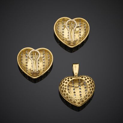 MAGIE.
Parure comprenant une paire de boutons...