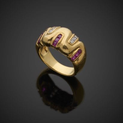Bague en or jaune 750 millièmes, le chaton...