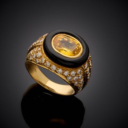 Bague en or jaune 750 millièmes, sertie d'un...